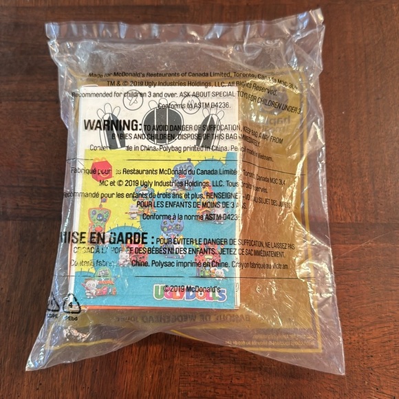 McDonald’s Happy Meal 2019 Ugly Dolls Wedgehead's Bank - Picture 2 of 3